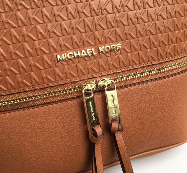 Жіночий шкіряний брендовий рюкзак Michael Kors Rhea Zip G Brown Lux 2527203634 фото