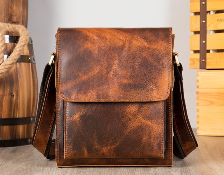 Сумка кожаная мужская средних размеров Leather Collection (7433) коричневый 2527212039 фото