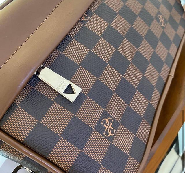 Мужская удобная сумка на плечо Guess (7514) коричневая 2671133238 фото