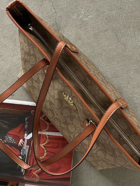 Жіноча сумка-шопер Coach City Tote світло-коричнева 2671133253 фото